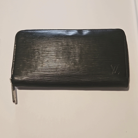 Louis Vuitton black epi zippy organizer wallet - Picture 2 of 12